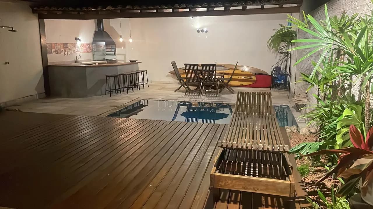 Casa de Condomínio em Recreio dos Bandeirantes — Vivendas Do Sol