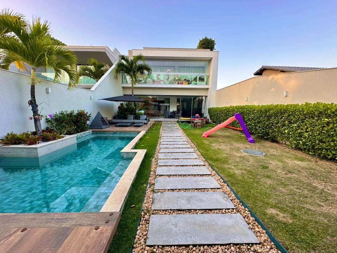 Casa de Condomínio em Barra da Tijuca — Rio Mar