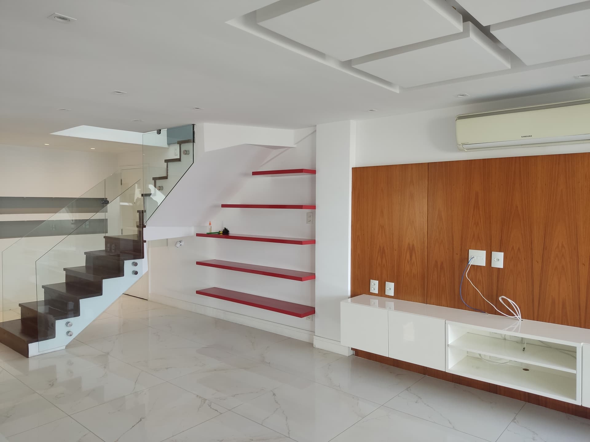 Cobertura duplex luxuosa no Recreio.