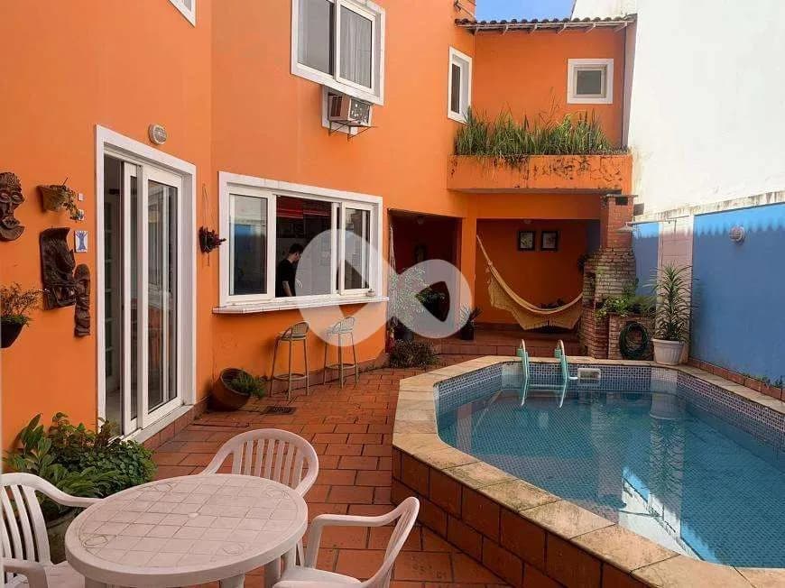 Casa em Vargem Pequena