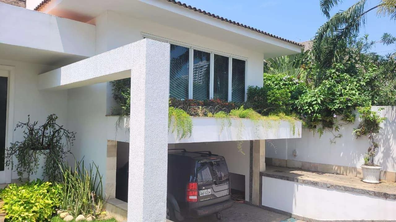 Casa de Condomínio em Barra da Tijuca — Crystal Lake