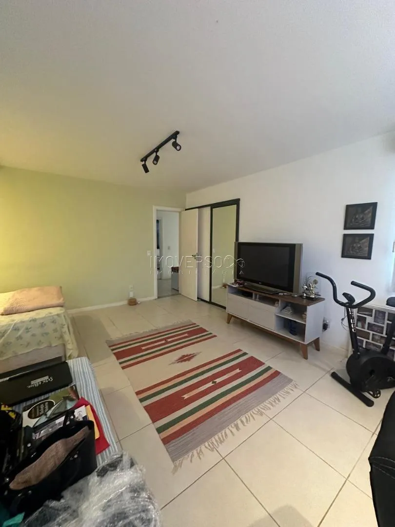 Casa de Condomínio em Vargem Pequena