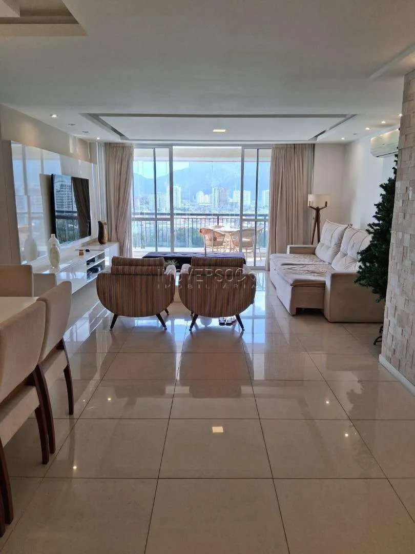 Apartamento em Barra Olímpica — Magestic