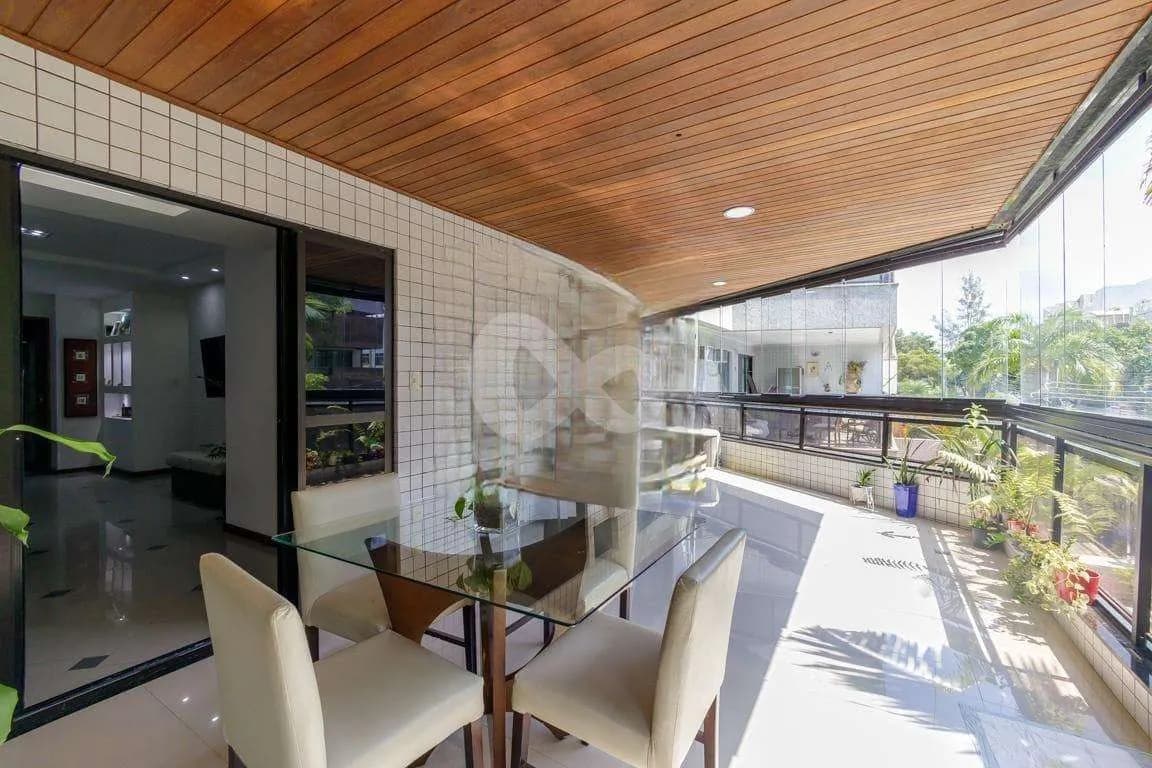 Apartamento em Recreio dos Bandeirantes — Gleba A