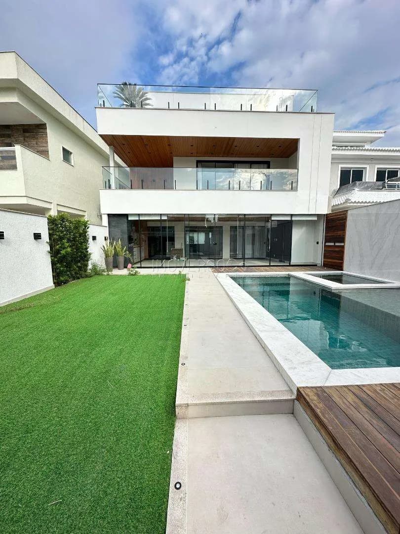 Casa de Condomínio em Recreio dos Bandeirantes — Riviera Del Sol