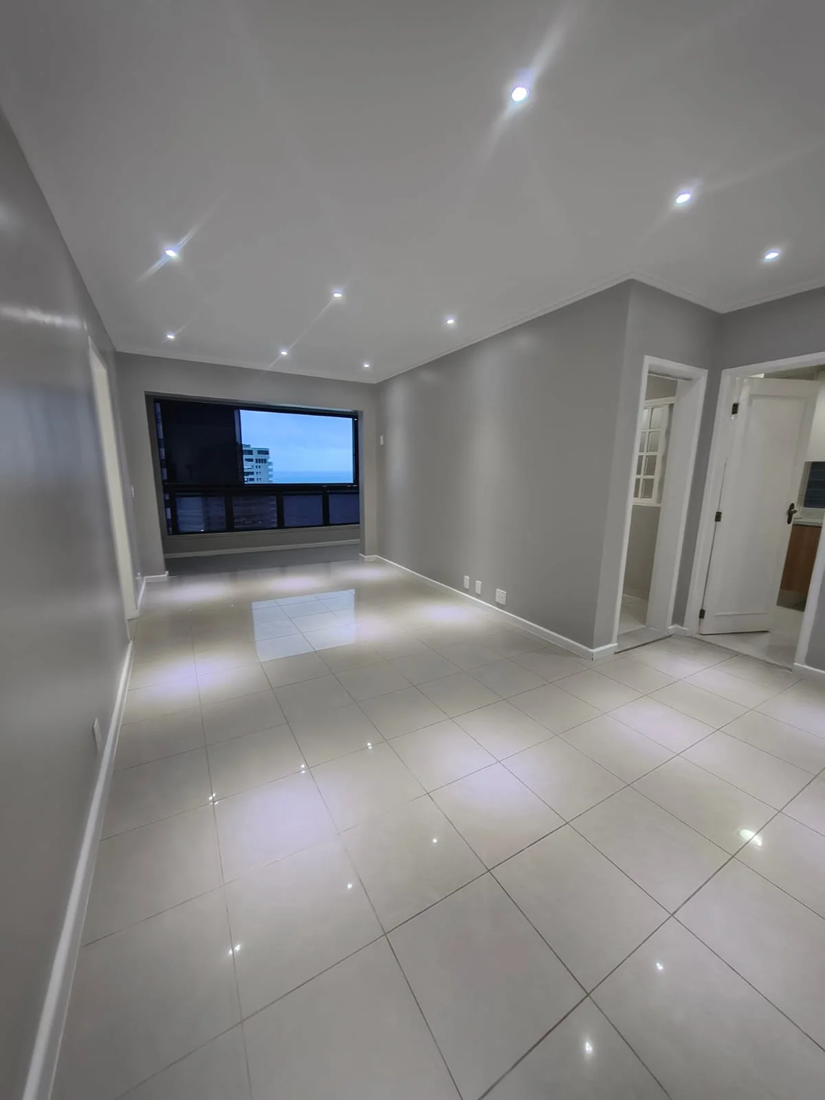 Apartamento para locação com 3 quartos em Barra da Tijuca com 95m²