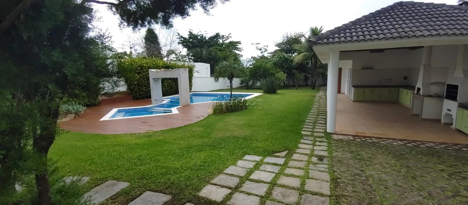 Casa de Condomínio em Barra da Tijuca — NOVO LEBLON
