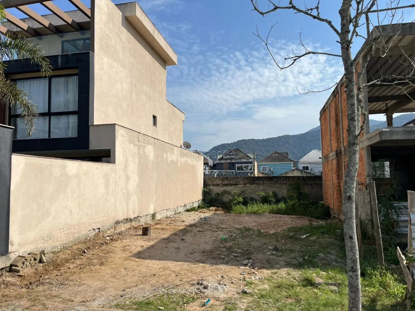 Terreno em Vargem Pequena — Advanced