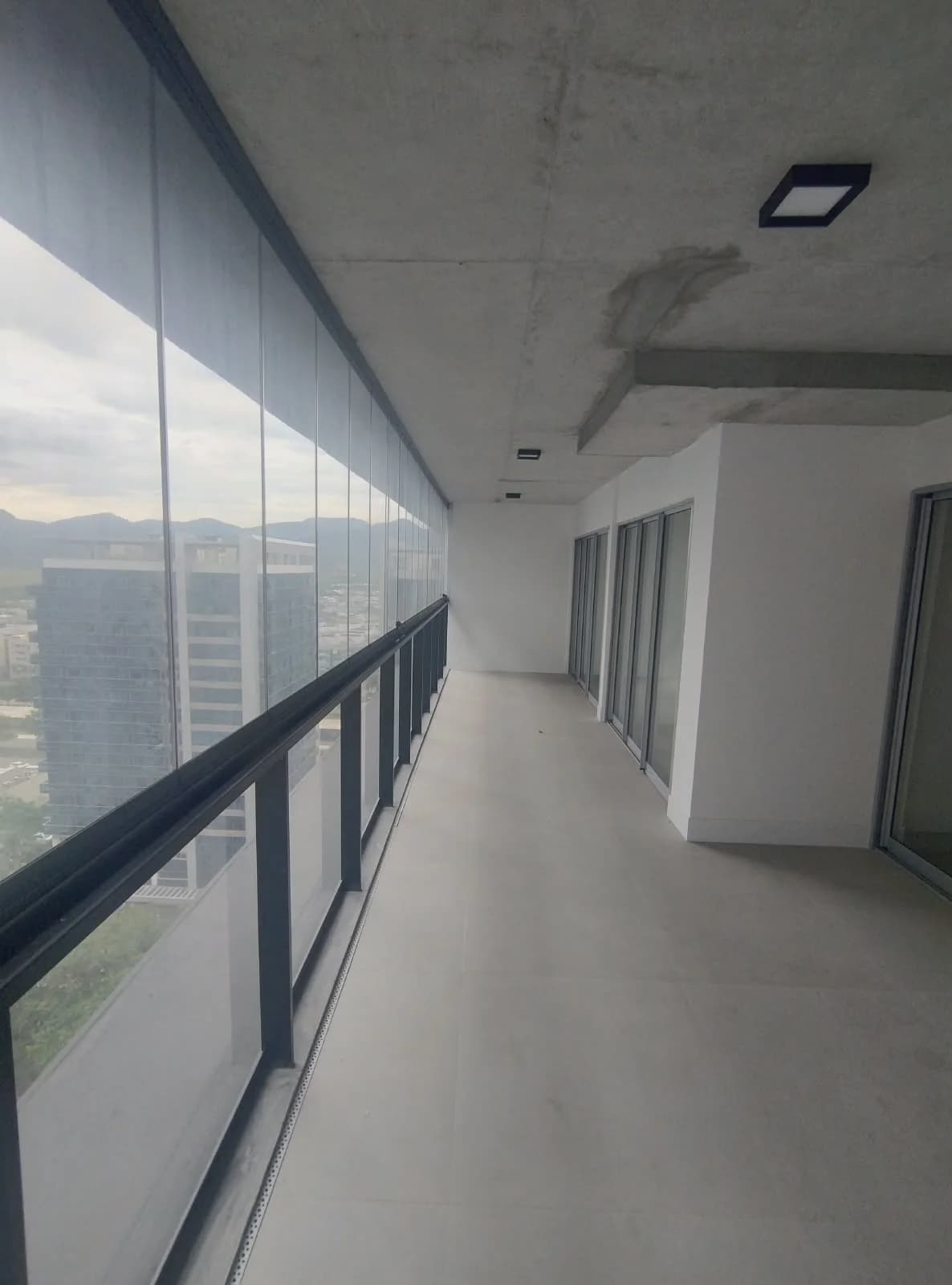 APARTAMENTO DUO COM PISO 699 MIL