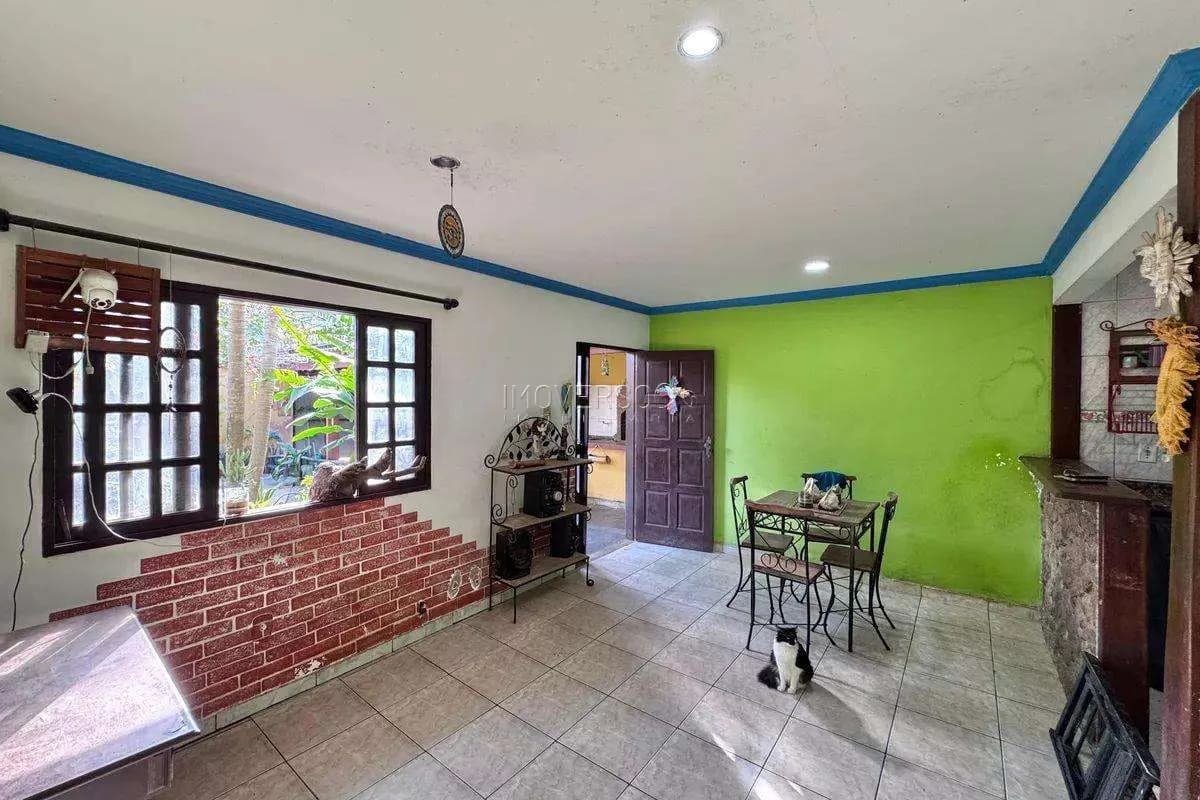 Casa de Condomínio em Vargem Pequena