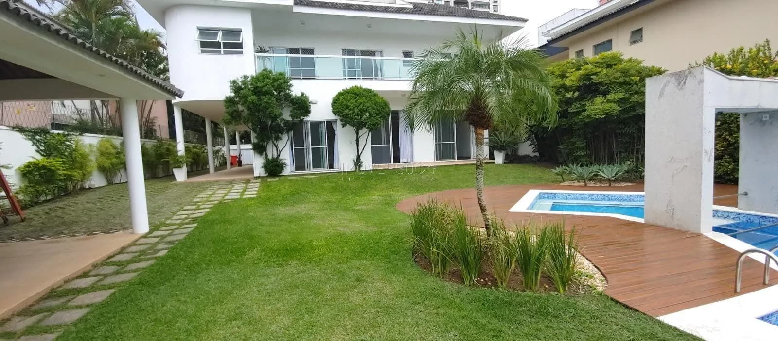 Casa de Condomínio em Barra da Tijuca — Novo Leblon