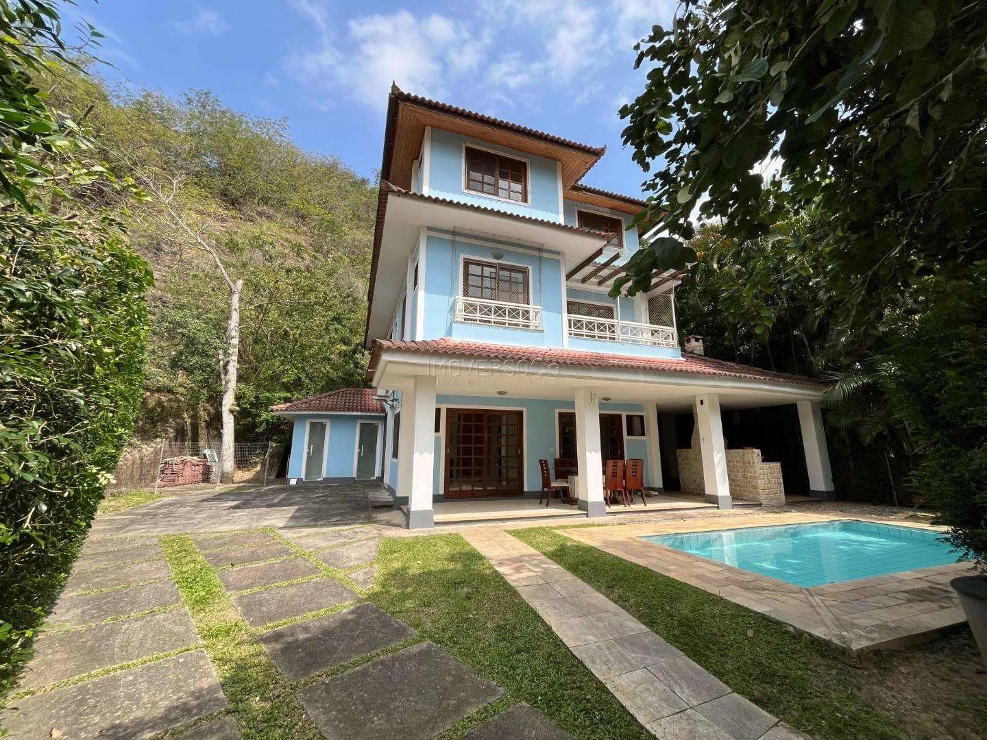 Casa de Condomínio em Vargem Pequena — Bela Floresta