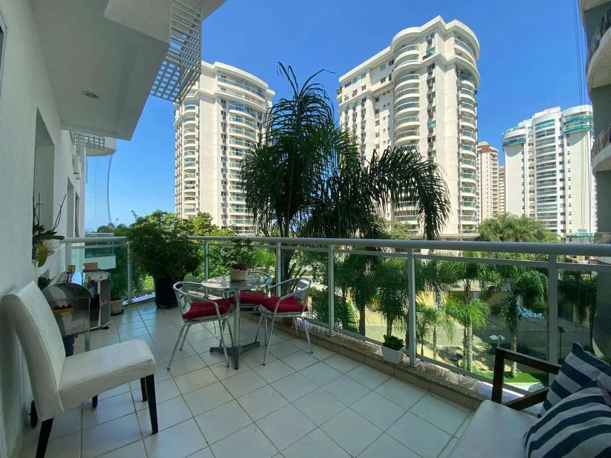 Apartamento Duplex em Barra da Tijuca — Sunshine