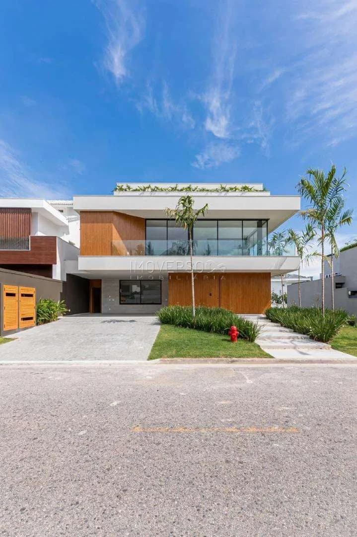 Casa PRONTA no Condomínio em Barra da Tijuca — Del Lago