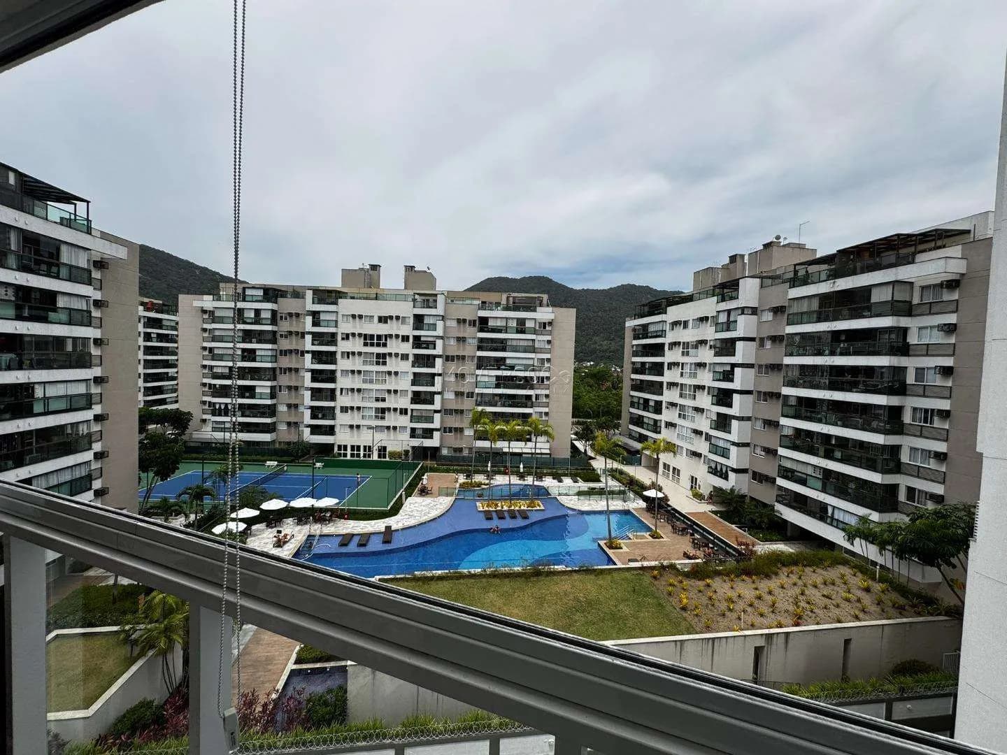 Apartamento em Recreio dos Bandeirantes — Frames