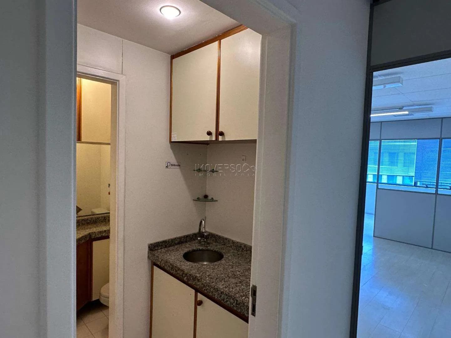 Sala em Barra da Tijuca — Barra Trade II
