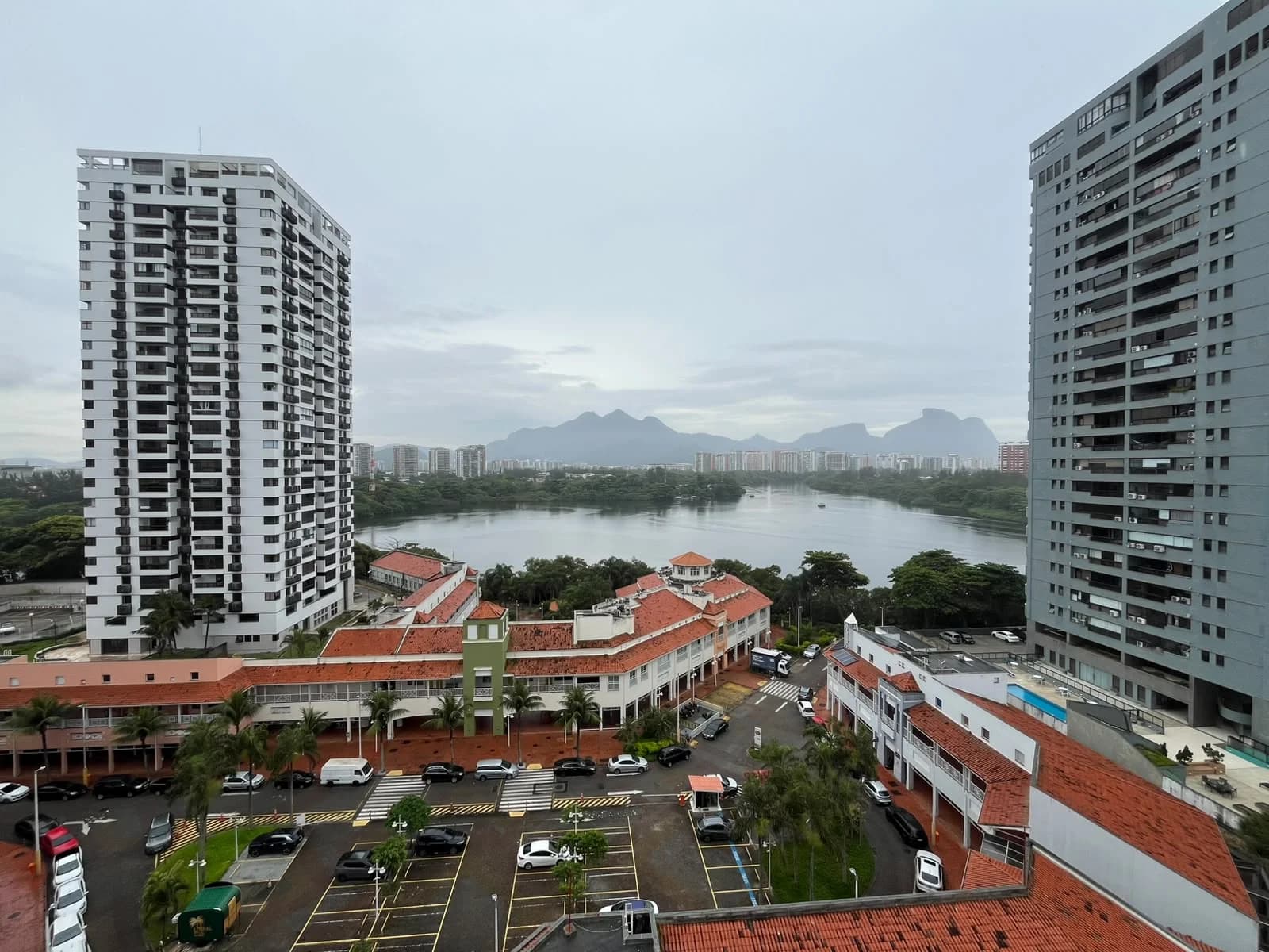 Apartamento 2 quartos vista panoramica sol da manha Barra da Tijuca