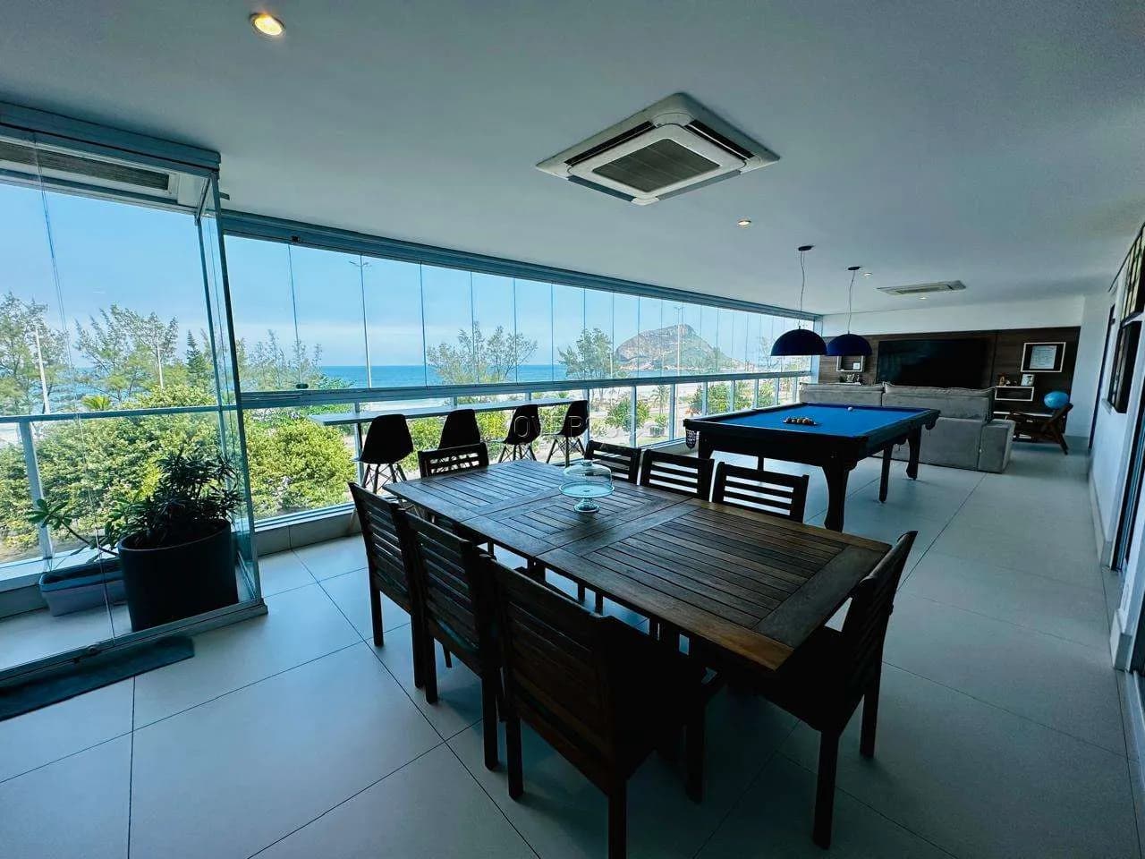 Apartamento em Recreio dos Bandeirantes — Oceana Water Front