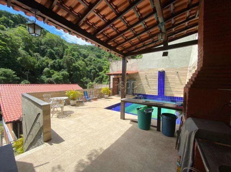 Casa de Condomínio em Freguesia (Jacarepaguá) — Suiça Carioca 2