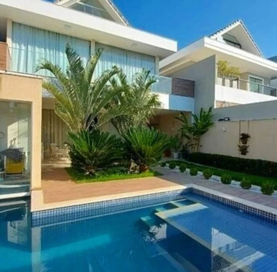 Casa triplex com 5 quartos no ArtLife