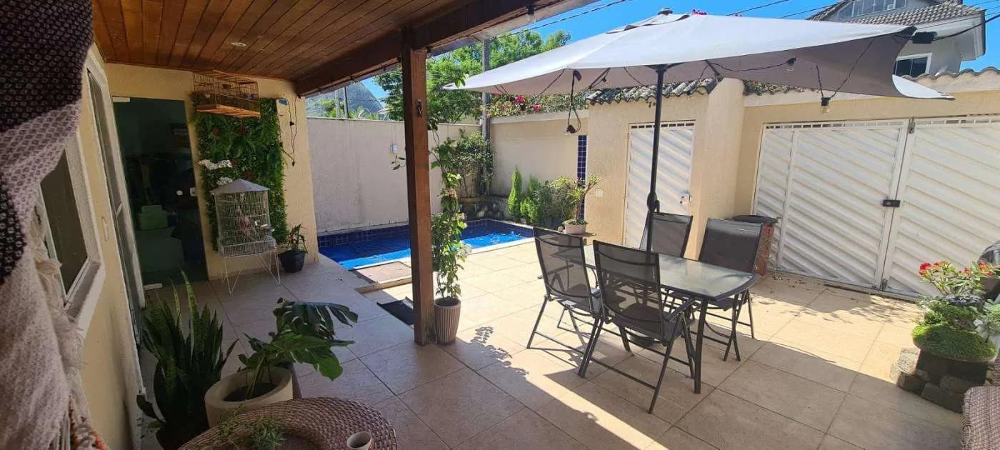 Casa em Vargem Pequena