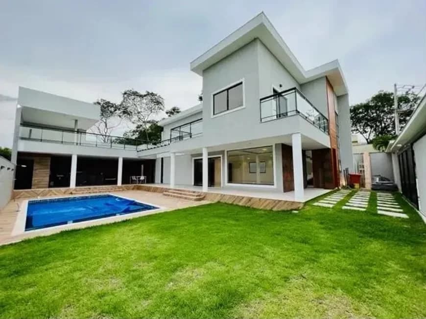CASA DE ALTO PADRÃO PARA LOCAÇÃO NA ILHA DE GUARATIBA