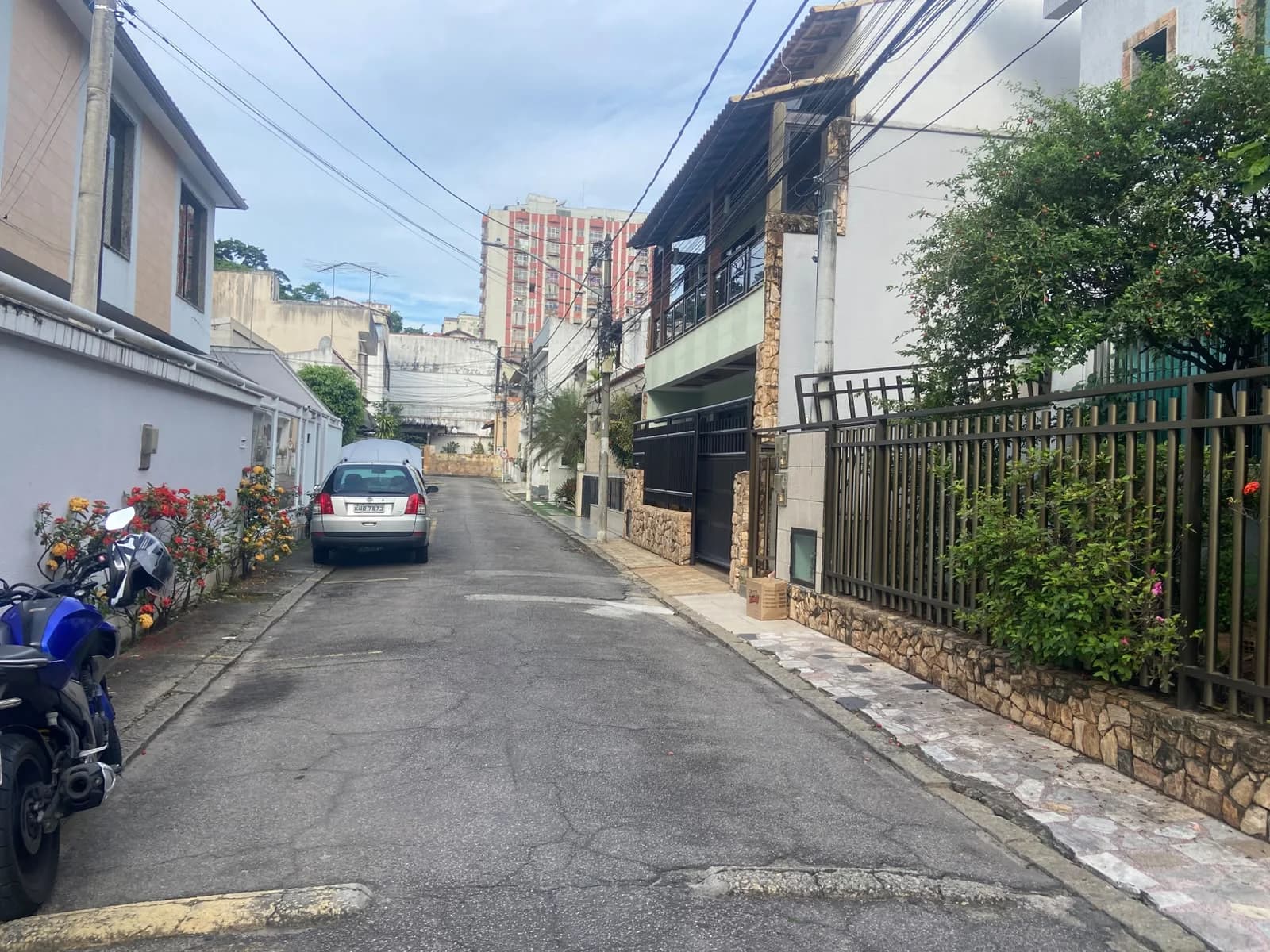 Enorme apartamento no Largo do Pechincha